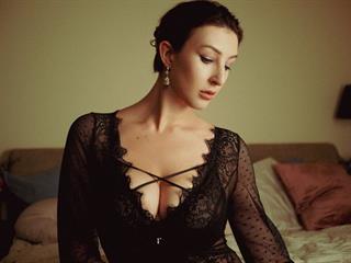 -Allure-