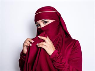  alishaa c