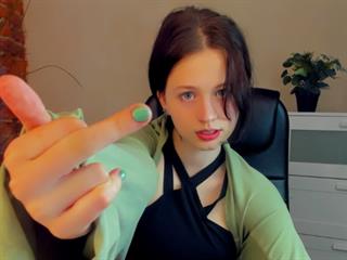 Alina Mills