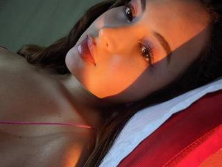 Arianaa Jones 