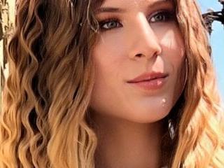 Ayla Molly