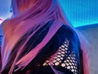 EvaWhite 