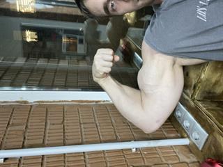 Mrbiceps23