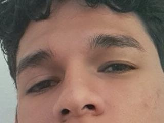 Paulhot018