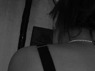 thania 777