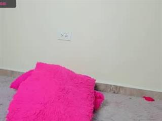 MIA INDEPENDENT MODEL